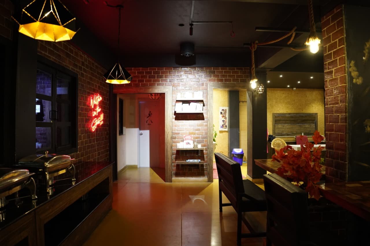 Brick House In-house Restaurant